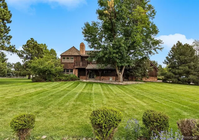 Photo 4 of Single family home for sale at 10 Carriage Ln, Cherry Hills Village, CO 80121 | MLS# 1731363 | Listing updated on 2026-09-22