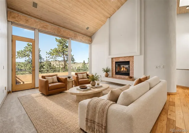 Photo 4 of Single family home for sale at 935 Castle Ridge Rd, Golden, CO 80401 | MLS# 9740979 | Listing updated on 2026-10-08