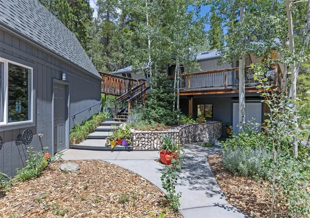Photo 3 of Single family home for sale at 415 Upper Travis Gulch Rd, Black Hawk, CO 80422 | MLS# 9253957 | Listing updated on 2026-10-09