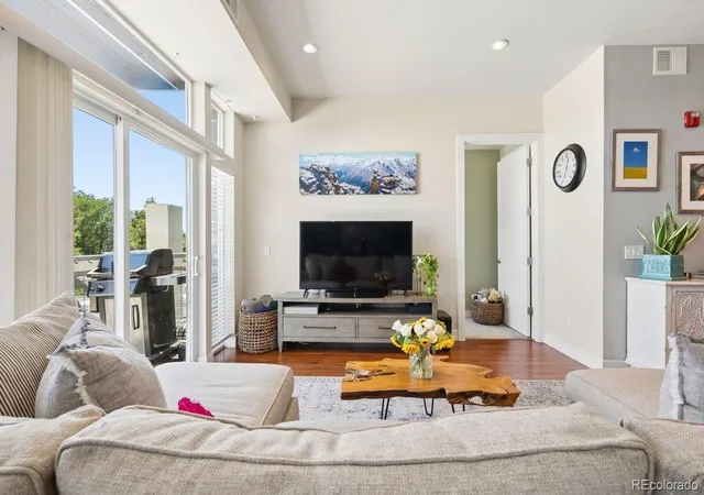 Photo 4 of Condo for sale at 1488 Madison St #307, Denver, CO 80206 | MLS# 7077929 | Listing updated on 2026-09-25