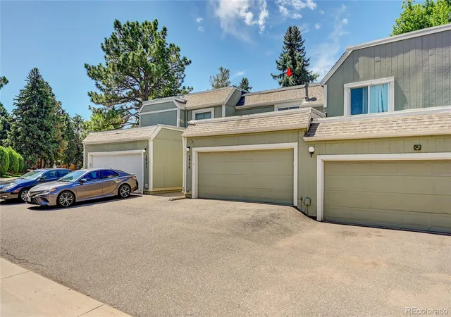Photo 1 of Townhouse for sale at 2939 S Lansing Wy, Aurora, CO 80014 | MLS# 9469384 | Listing updated on 2026-08-30