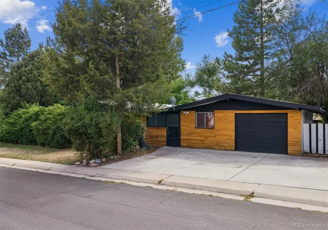 Photo 2 of Single family home for sale at 2305 S Newton St, Denver, CO 80219 | MLS# 7240278 | Listing updated on 2026-10-07