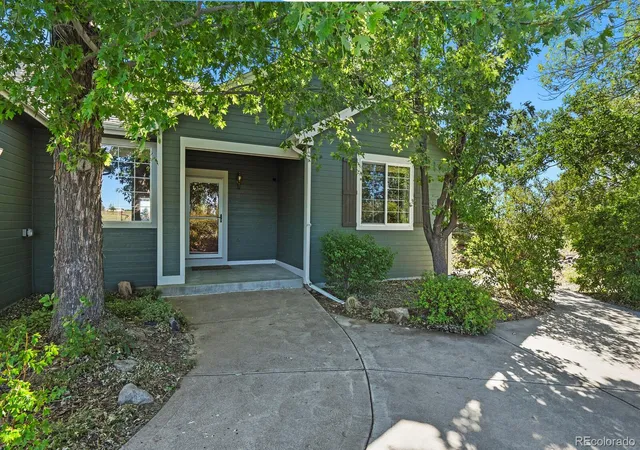 Photo 2 of Single family home for sale at 34808 Cimarron Trl, Elizabeth, CO 80107 | MLS# 4157597 | Listing updated on 2026-09-06