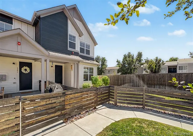 Photo 3 of Townhouse for sale at 6202 W 28th Court, Edgewater, CO 80214 | MLS# 5906037 | Listing updated on 2026-09-13