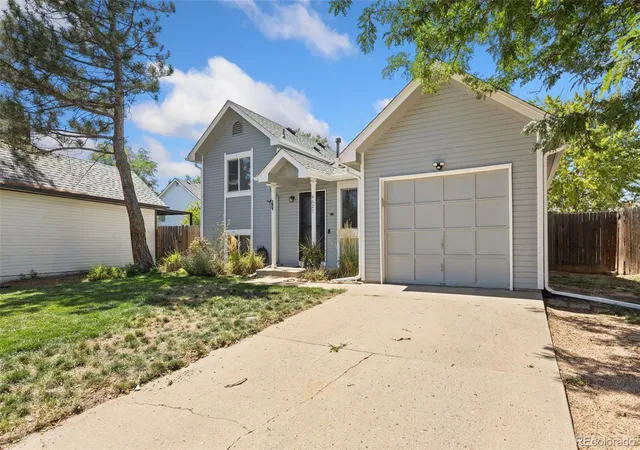 3rd image of 4627 S Pagosa Wy, Aurora, CO 80015 | MLS# 2263038