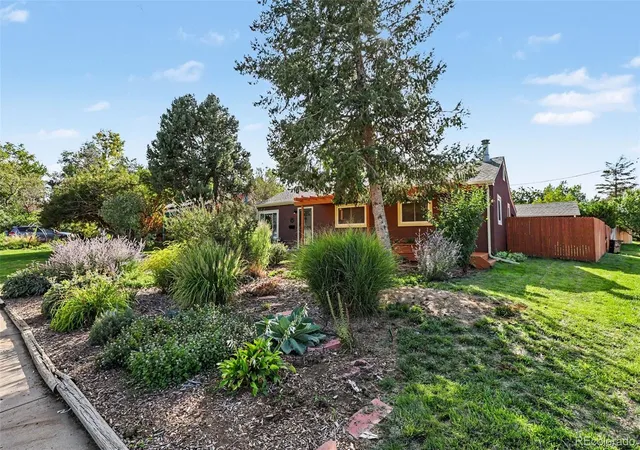 Photo 20 of Single family home for sale at 3201 S Grape St, Denver, CO 80222 | MLS# 5752997 | Listing updated on 2026-10-13