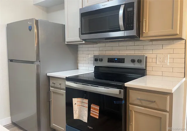 Photo 2 of Condo for sale at 384 S Ironton St #401, Aurora, CO 80012 | MLS# 5096711 | Listing updated on 2026-09-28