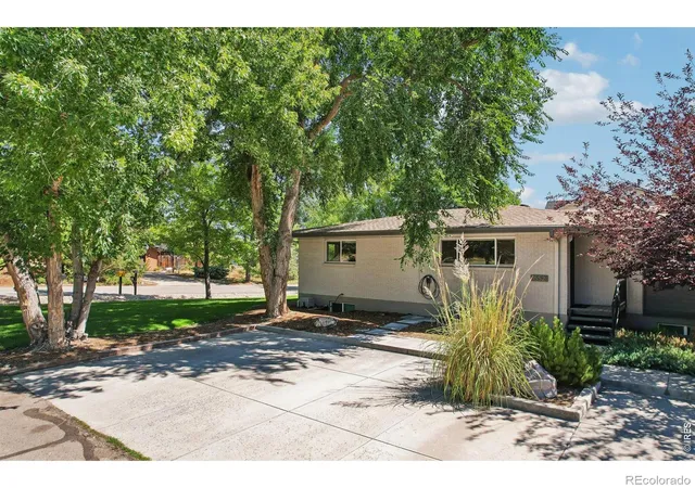 Photo 2 of Townhouse for sale at 1552 Oak Ave, Boulder, CO 80304 | MLS# IR1067390 | Listing updated on 2026-09-23