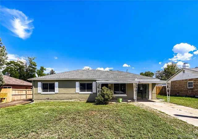 Photo 2 of Single family home for sale at 1158 Revere St, Aurora, CO 80011 | MLS# 4099397 | Listing updated on 2026-09-23