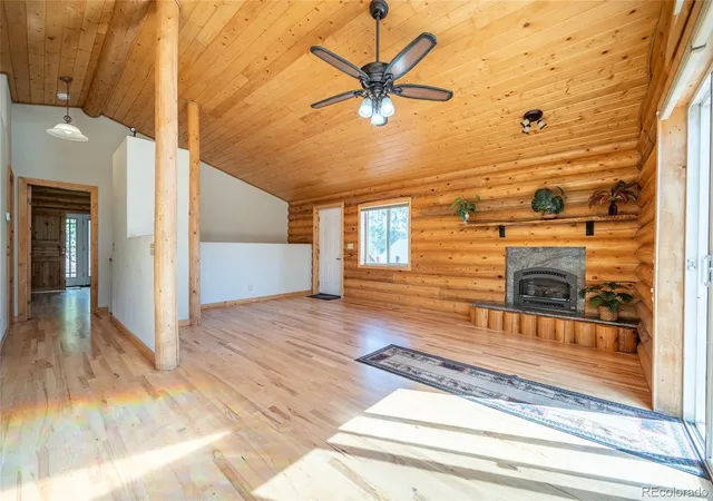 Photo 4 of Single family home for sale at 721 Aspen Wy, Evergreen, CO 80439 | MLS# 5799327 | Listing updated on 2026-08-29