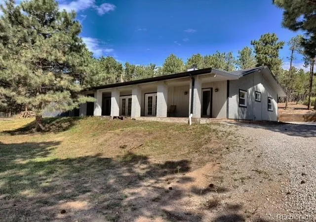Photo 2 of Single family home for sale at 1251 Valley View Dr, Larkspur, CO 80118 | MLS# 1566479 | Listing updated on 2026-10-09