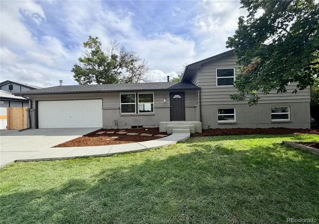 Single family home for sale at 6962 Ingalls St, Arvada, CO 80003 | MLS# 3030404