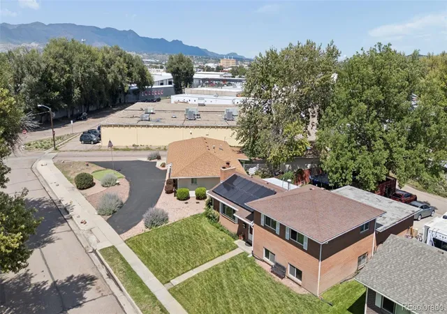 Photo 4 of Single family home for sale at 2761 N Prospect St, Colorado Springs, CO 80907 | MLS# 5077255 | Listing updated on 2026-09-23