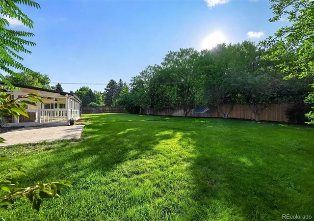 Photo 4 of Single family home for sale at 6070 S Detroit St, Littleton, CO 80121 | MLS# 2586689 | Listing updated on 2026-08-31