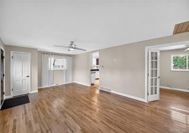 Photo 5 of Single family home for sale at 6070 S Detroit St, Littleton, CO 80121 | MLS# 2586689 | Listing updated on 2026-08-31