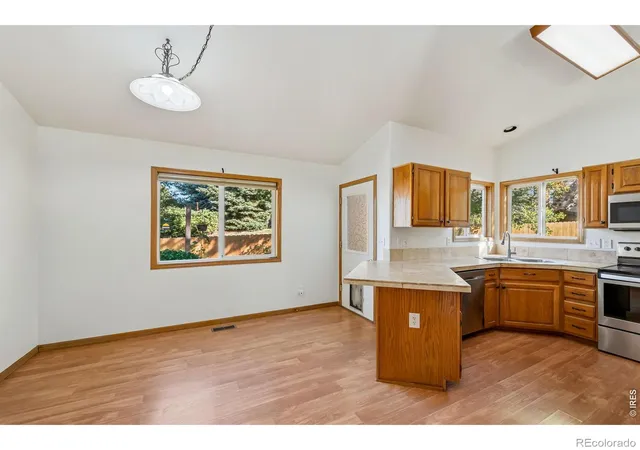 Photo 4 of Single family home for sale at 430 Derry Dr, Fort Collins, CO 80525 | MLS# IR1067481 | Listing updated on 2026-08-28