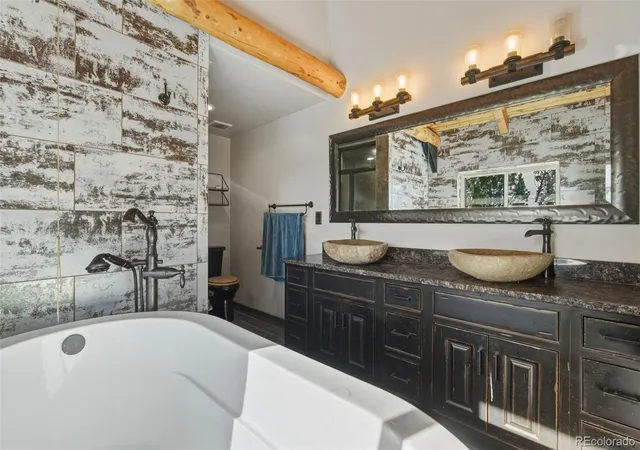 Photo 3 of Single family home for sale at 2925 Siloam Rd, Pueblo, CO 81005 | MLS# 8175747 | Listing updated on 2026-10-08