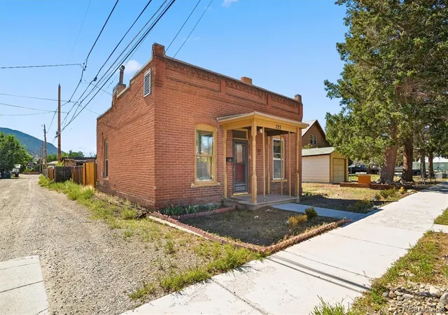 Photo 3 of Single family home for sale at 125 B St, Salida, CO 81201 | MLS# 2244007 | Listing updated on 2026-08-29