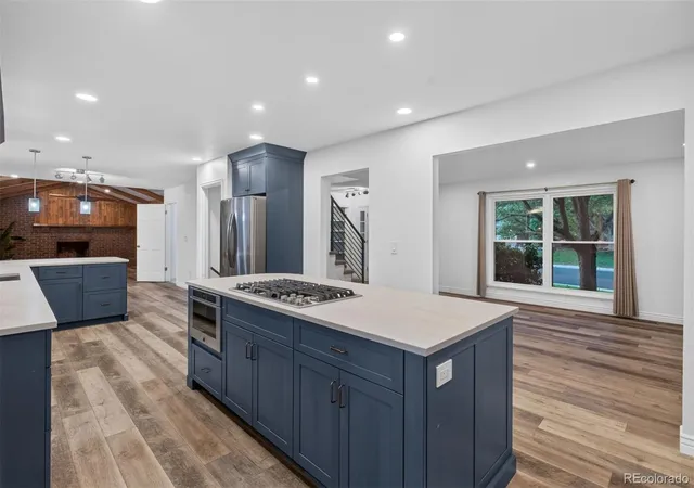 Photo 4 of Single family home for sale at 10562 E Maplewood Dr, Englewood, CO 80111 | MLS# 5230333 | Listing updated on 2026-09-22