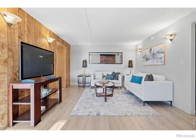 Listing Photo 4 - Condo for sale in building located at 805 29th St, Boulder, CO 80303 - Unit #452