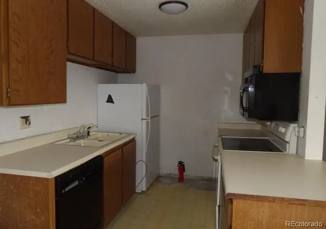 Photo 4 of Condo for sale at 3100 S Federal Blvd #301, Denver, CO 80236 | MLS# 6279782 | Listing updated on 2026-08-28