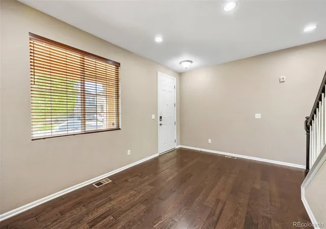 Photo 4 of Single family home for sale at 7625 Blue Water Dr, Castle Rock, CO 80108 | MLS# 9454007 | Listing updated on 2026-09-01