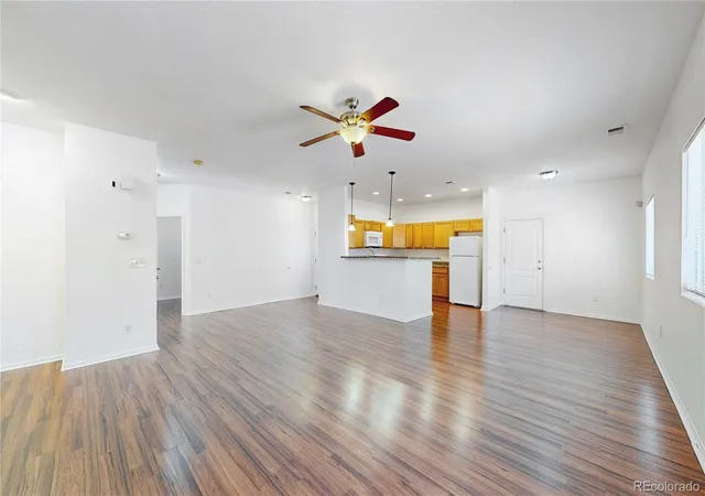 Photo 3 of Townhouse for sale at 12178 E Kansas Pl, Aurora, CO 80012 | MLS# 8581122 | Listing updated on 2026-10-25