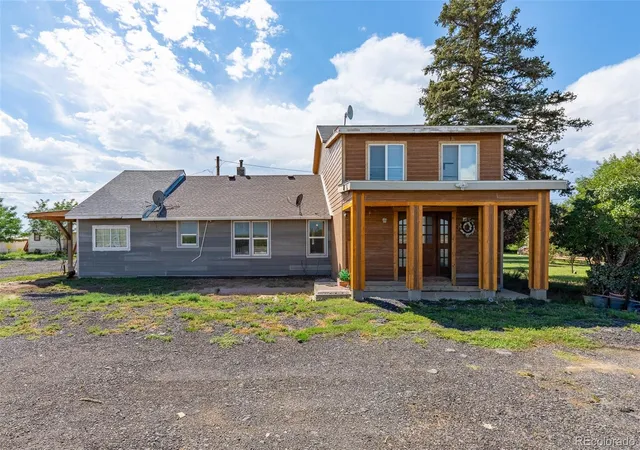 Photo 3 of Single family home for sale at 32638 County Rd 10, Keenesburg, CO 80643 | MLS# 4752103 | Listing updated on 2026-10-05
