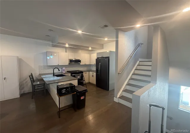 Photo 4 of Townhouse for sale at 1284 Stuart St, Denver, CO 80204 | MLS# 7534019 | Listing updated on 2026-10-05