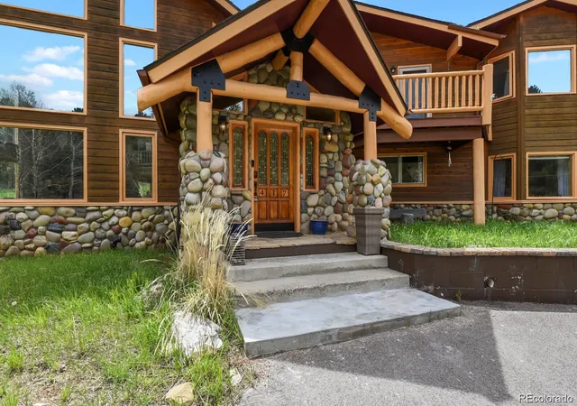 Photo 2 of Single family home for sale at 417 Witter Gulch Rd, Evergreen, CO 80439 | MLS# 4827770 | Listing updated on 2026-09-01
