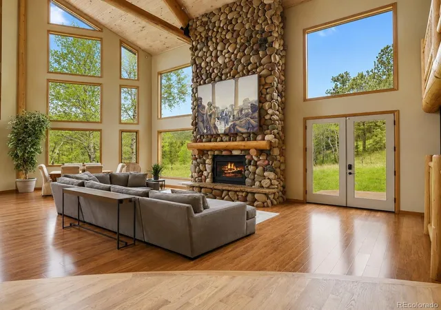 Photo 4 of Single family home for sale at 417 Witter Gulch Rd, Evergreen, CO 80439 | MLS# 4827770 | Listing updated on 2026-09-01