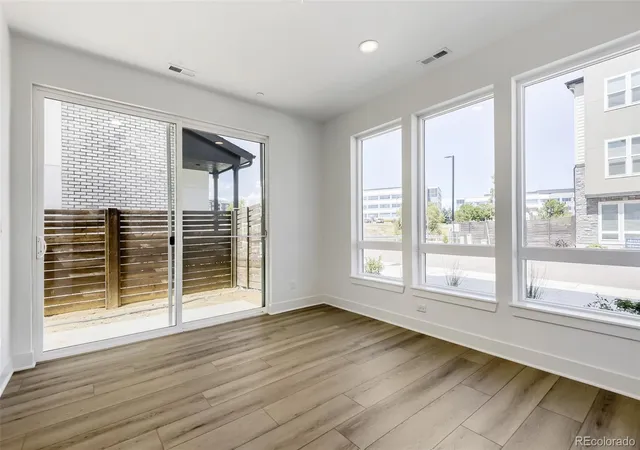 Photo 3 of Single family home for sale at 10978 E Hinsdale Cir, Centennial, CO 80112 | MLS# 3876527 | Listing updated on 2026-08-31