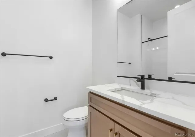 Photo 4 of Single family home for sale at 10978 E Hinsdale Cir, Centennial, CO 80112 | MLS# 3876527 | Listing updated on 2026-08-31