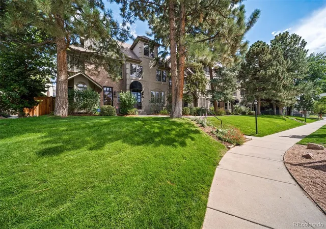 Photo 1 of Townhouse for sale at 124 Jackson St, Denver, CO 80206 | MLS# 1980088 | Listing updated on 2026-08-30