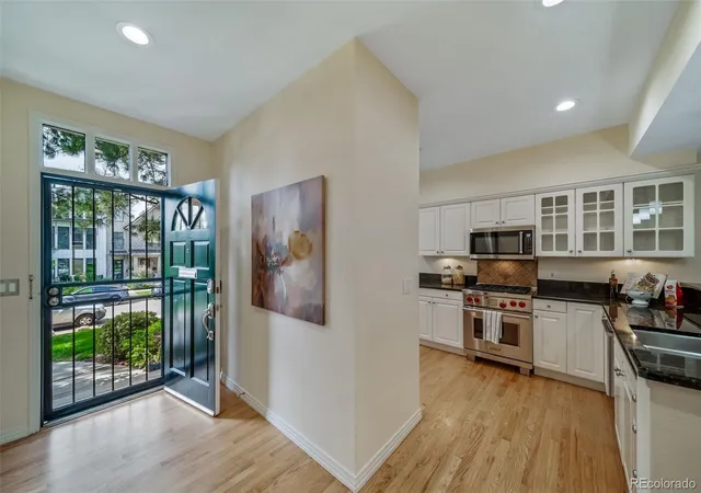 Photo 3 of Townhouse for sale at 124 Jackson St, Denver, CO 80206 | MLS# 1980088 | Listing updated on 2026-08-30