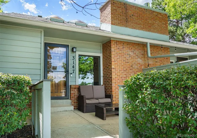 Photo 3 of Townhouse for sale at 3147 E Long Cir, Centennial, CO 80122 | MLS# 1616231 | Listing updated on 2026-09-02