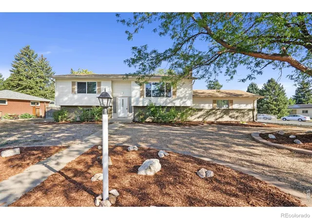 Photo 2 of Single family home for sale at 1315 Redwood Dr, Loveland, CO 80538 | MLS# IR1067553 | Listing updated on 2026-09-25
