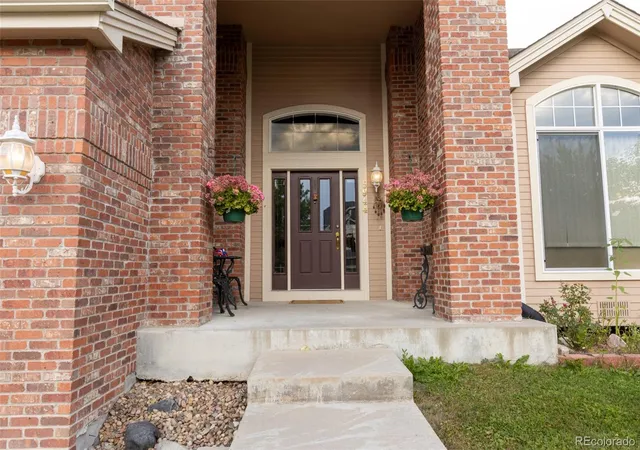 Photo 2 of Single family home for sale at 5944 S Ireland Ct, Aurora, CO 80016 | MLS# 1967521 | Listing updated on 2026-08-31