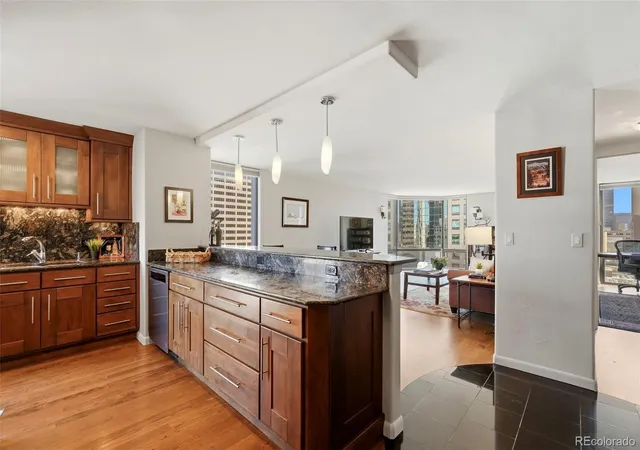Photo 4 of Condo for sale at 1625 Larimer St #905, Denver, CO 80202 | MLS# 8109231 | Listing updated on 2026-09-27