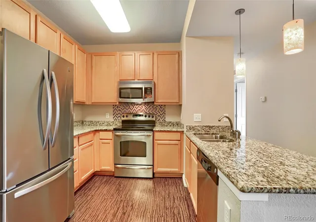 Photo 3 of Condo for sale at 804 Summer Hawk Dr #4203, Longmont, CO 80504 | MLS# 7789206 | Listing updated on 2026-09-01