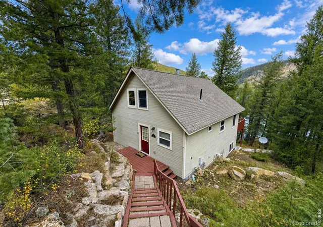 Photo 2 of Single family home for sale at 745 Hickory Dr, Lyons, CO 80540 | MLS# IR1067567 | Listing updated on 2026-09-23
