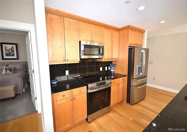 Photo 4 of Condo for sale at 7220 W Bonfils Ln, Lakewood, CO 80226 | MLS# 8957446 | Listing updated on 2026-10-13