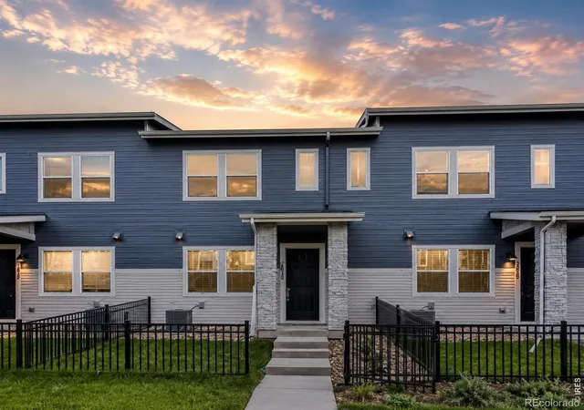 Photo 1 of Sale Pending at 2835 Bear Springs Cir, Longmont, CO 80503 | MLS# IR1067574 | Listing updated on 2026-09-23
