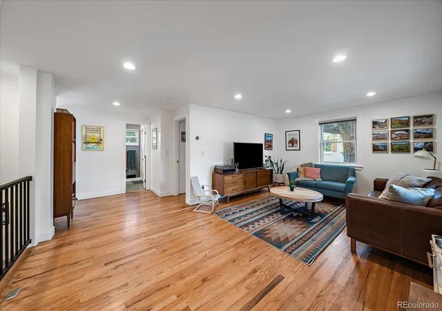 Photo 2 of Single family home for sale at 5440 Hoyt Dr, Arvada, CO 80002 | MLS# 1625651 | Listing updated on 2026-10-04