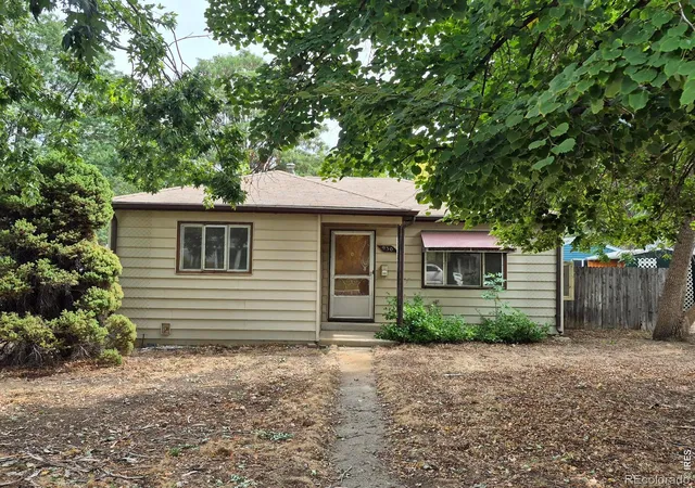 Photo 1 of Sale Pending at 930 Emery St, Longmont, CO 80501 | MLS# IR1067579 | Listing updated on 2026-09-07