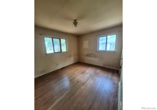 Photo 4 of Sale Pending at 930 Emery St, Longmont, CO 80501 | MLS# IR1067579 | Listing updated on 2026-09-07