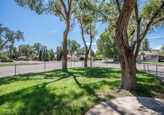 Photo 2 of Single family home for sale at 601 W Pitkin Ave, Pueblo, CO 81004 | MLS# 6301597 | Listing updated on 2026-08-31