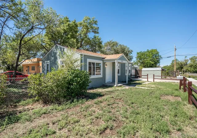 Photo 2 of Single family home for sale at 2102 W 29th St, Pueblo, CO 81008 | MLS# 5091497 | Listing updated on 2026-09-22