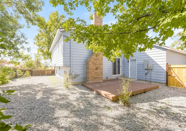 Photo 15 of Single family home for sale at 4050 S Espana Wy, Aurora, CO 80013 | MLS# 5708447 | Listing updated on 2026-08-31