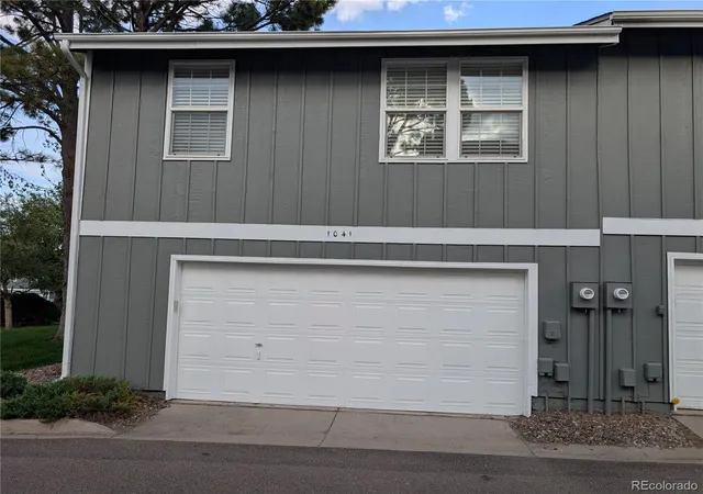 Photo 3 of Townhouse for sale at 1041 S Fraser Way, Aurora, CO 80012 | MLS# 1975514 | Listing updated on 2026-10-05